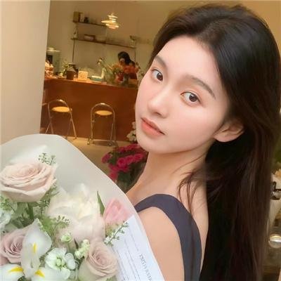 新:如此神秘的她